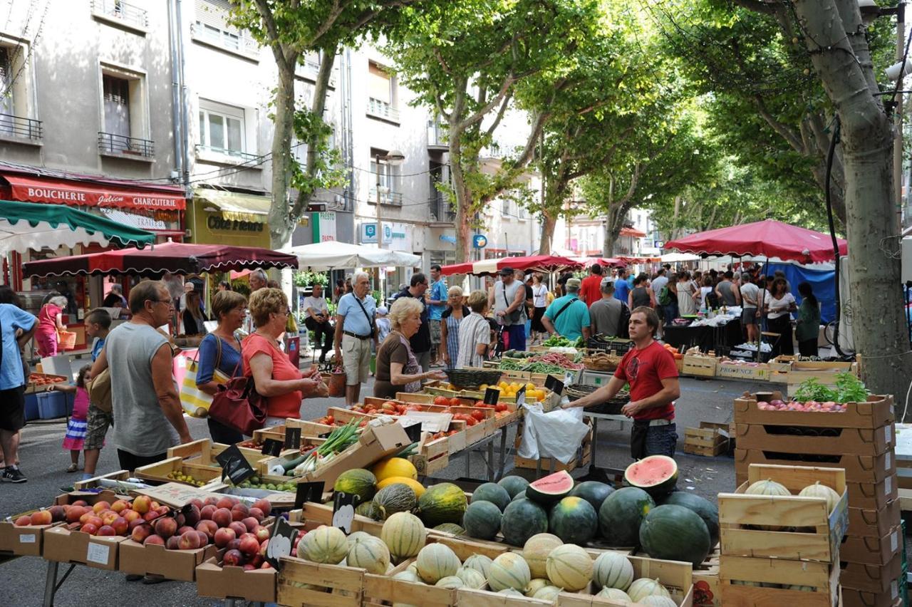 Appartamento T2 rue piétonne Digne les Bains Esterno foto